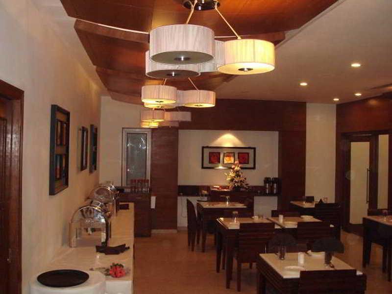 Hotel Dr Rajkumar International Bengalúr Restaurace fotografie